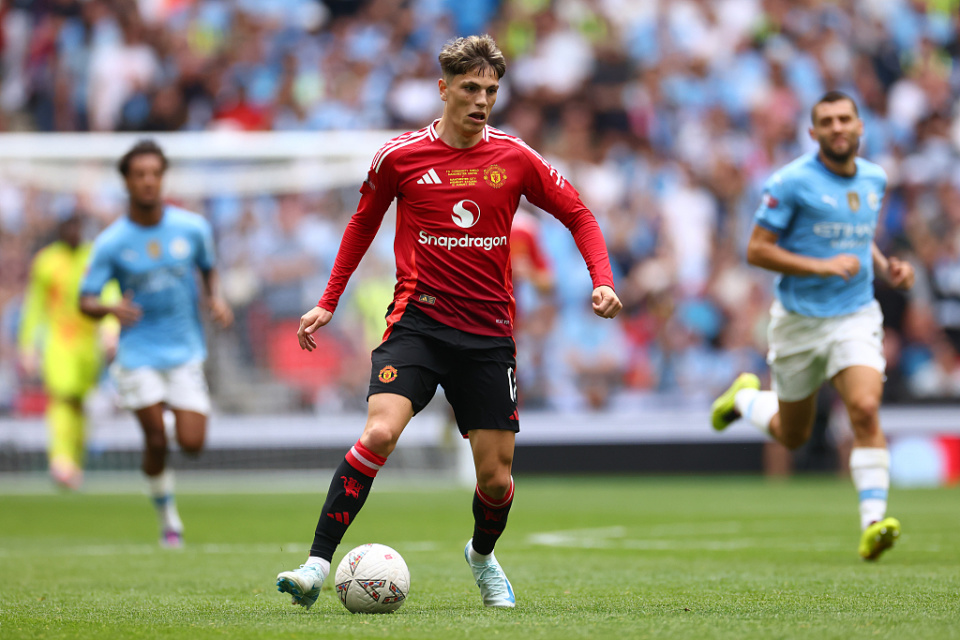 九游彩票 -社区盾清晨再迎强敌，金州勇士刷新队史纪录，主帅态度——媒体盛赞，身体对抗强度拉满的简单介绍