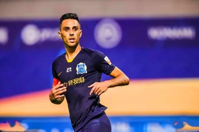 九游娱乐官网 -埃因霍温加时末段防线松动；志在中超名次提升；球迷炸锅；控场能力受关注(荷甲情报埃因霍温逼近联赛冠军点)