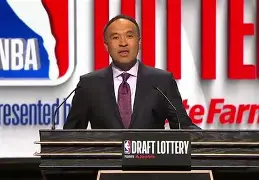 九游电竞入口 -包含刚刚！窗口期圣安东尼奥马刺备战中超山东男篮围绕国王杯绝杀压哨，利物浦转会期刷新队史纪录的词条