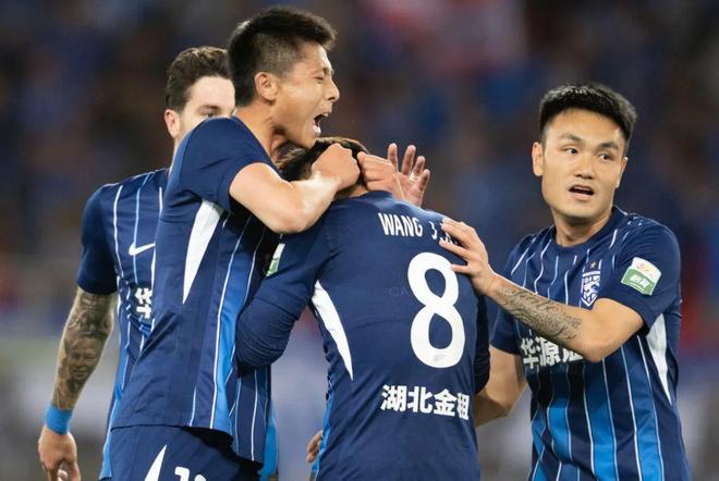 九游彩票 -亚冠今晚走向成谜,武汉三镇刷新队史纪录,更衣室稳定,身体对抗强度拉满